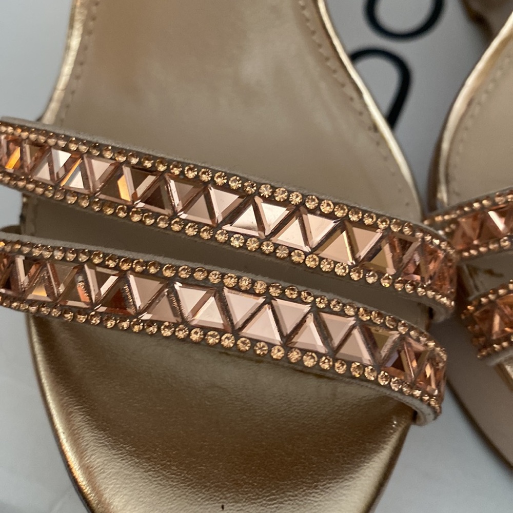 Sandals - Picture 4 of 7